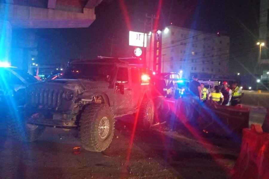 Camioneta Jeep accidente en Apodaca