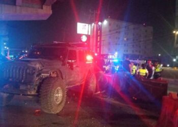 Camioneta Jeep accidente en Apodaca