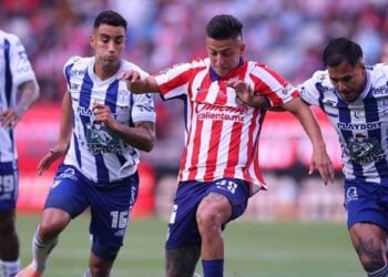 Chivas empata Pachuca