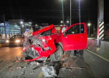 Choque frontal Monterrey un lesionado