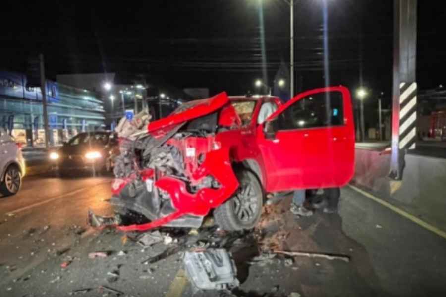 Choque frontal Monterrey un lesionado