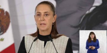 Claudia Sheinbaum celulares escuelas