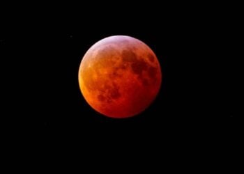 Eclipse lunar parcial