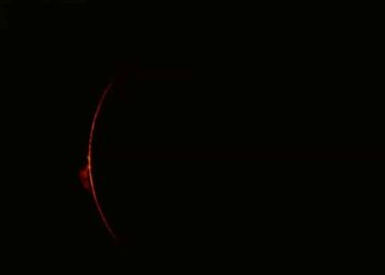 Eclipse solar punto máximo