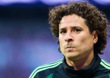 Guillermo Ochoa Estadio Azteca