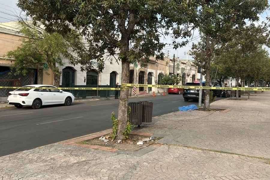 Hombre apuñalado en Monterrey