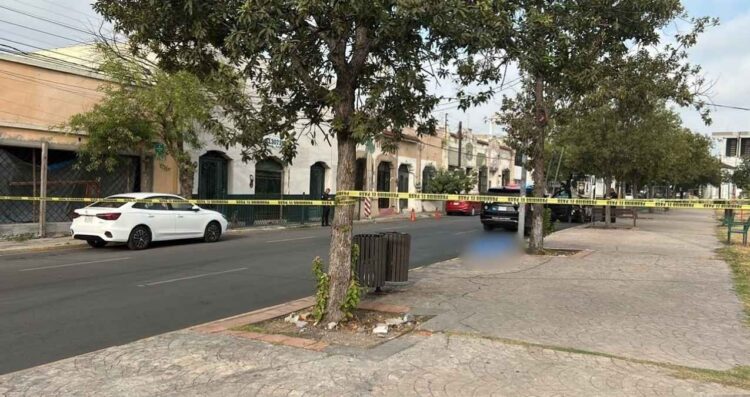 Hombre apuñalado en Monterrey