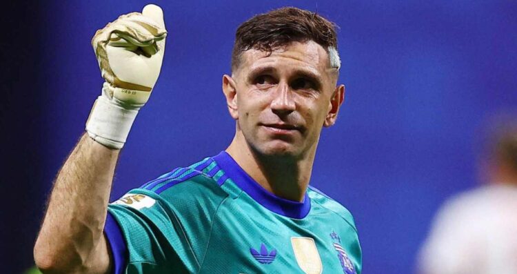 Juventus Dibu Martínez