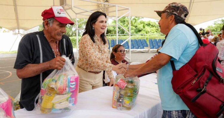 Mónica Villarreal fortalece respaldo a pescadores de Tampico durante temporada de veda