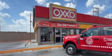 OXXO incendio Nuevo Laredo