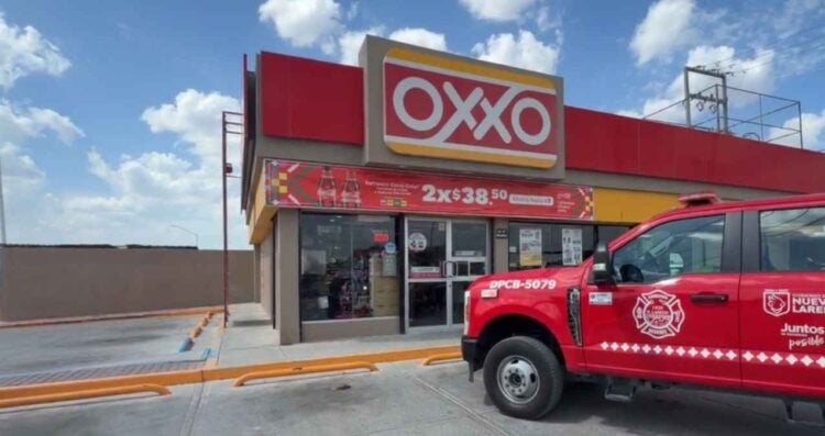 OXXO incendio Nuevo Laredo