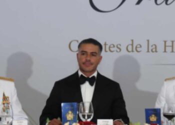 Omar García Harfuch graduación