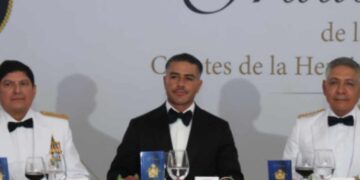 Omar García Harfuch graduación