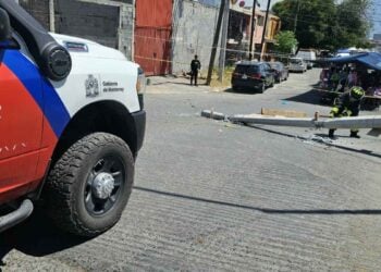 Poste peatón Monterrey