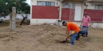 Tampico limpia repara escuelas