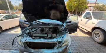 Vehículo incendia San Nicolás
