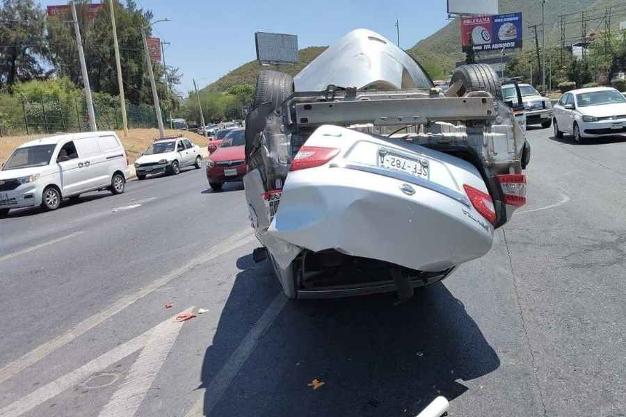 Volcadura lesionada en Guadalupe (1)