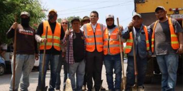 bacheo calle Zaragoza Victoria
