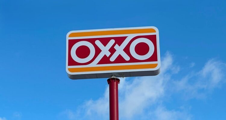 bajan robos a Oxxo en Matamoros