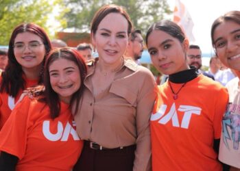 becas para estudiantes Nuevo Laredo