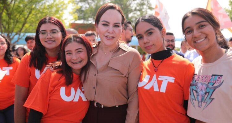 becas para estudiantes Nuevo Laredo