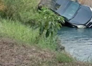 camioneta canal riego Mante
