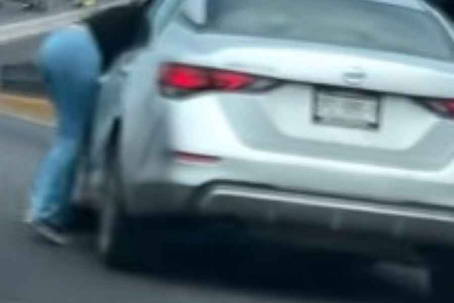 conflicto vehicular mujer herida