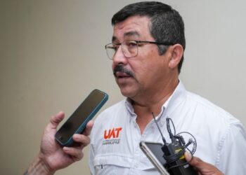 estudiantes UAT Colombia