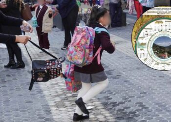 estudiantes a clases 31 de agosto