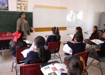 estudiantes clases 24 de agosto