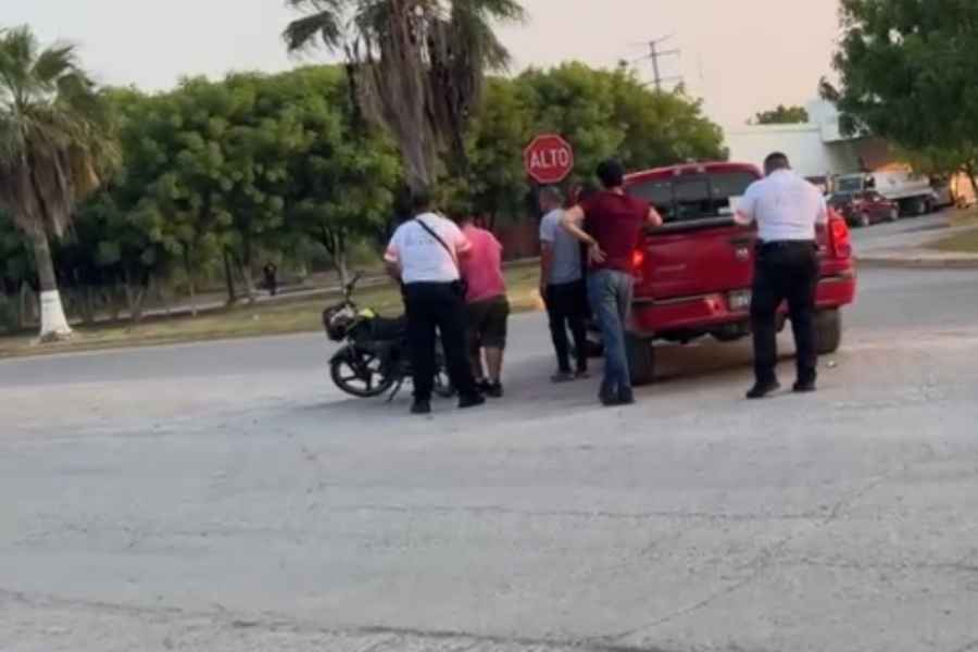 golpes leves motocicleta Mante