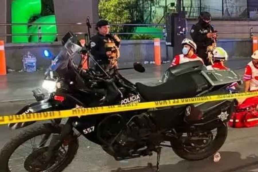 hombre golpes Centro Monterrey