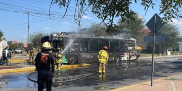 _incendio de Transmetro en San Nicolás (1)