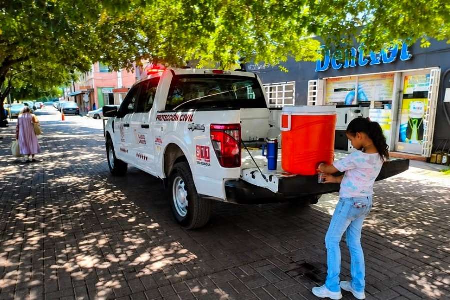 operativo de hidratación en Nuevo Laredo