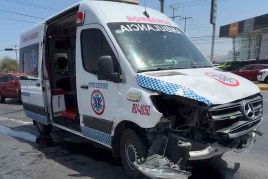percance ambulancia Nuevo Laredo