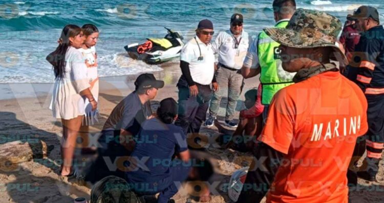turistas rescatados frente Velamar