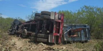 volcadura en autopista Monterrey-Reynosa