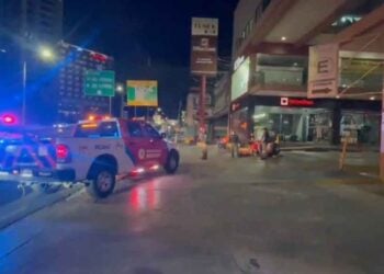 Adulto mayor motociclista en Monterrey