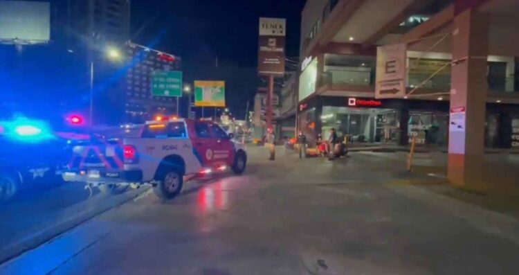 Adulto mayor motociclista en Monterrey
