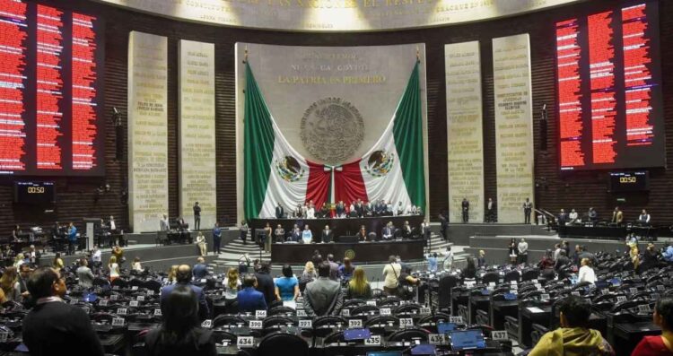 Aprueban la 'Ley Antimemes' en México