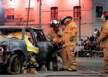 Bomberos y Paramédico de Victoria capacitación