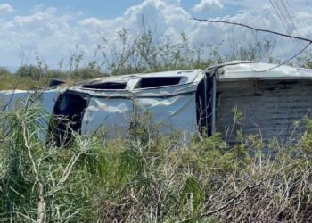 Camioneta heridos El Mante