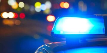 Camioneta incendia en Nuevo Laredo