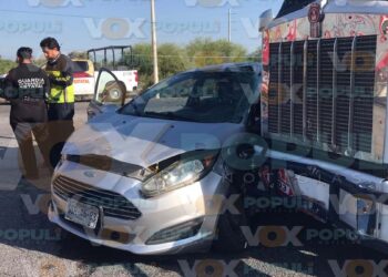 Choque tráiler mujer Victoria-Soto la Marina