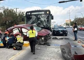 Colisión Ecovía en Monterrey