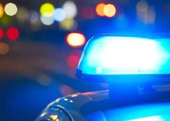 Conductora semáforo Nuevo Laredo