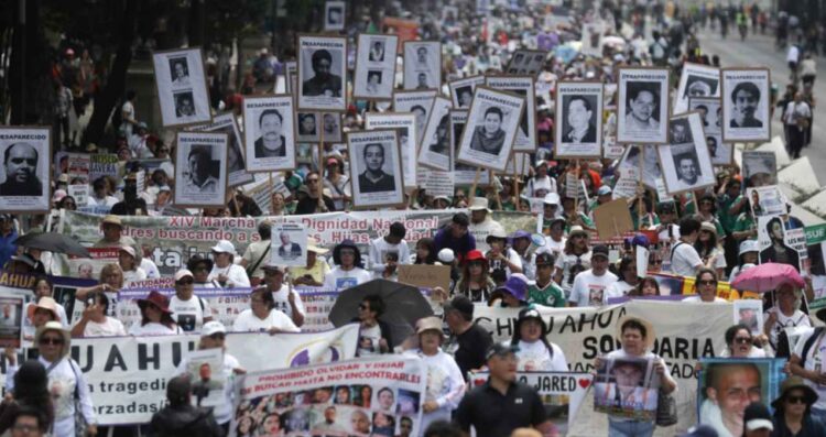 FGR debe recibir denuncias de madres