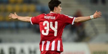 Armando “Hormiga” González entra de cambio en triunfo agónico del Olympiacos