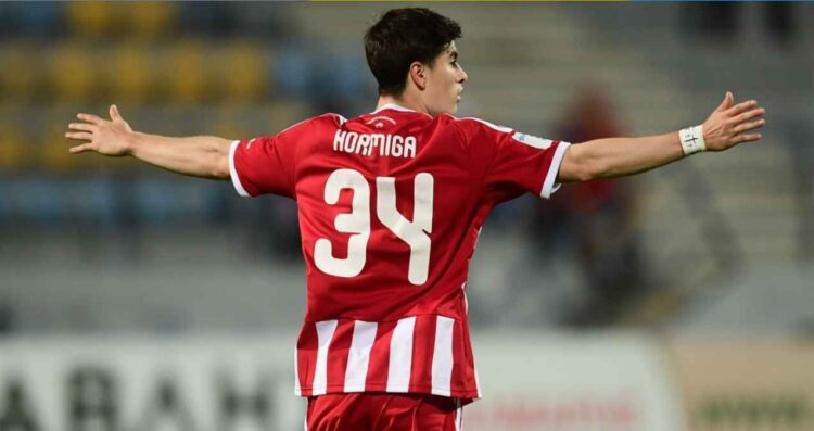 Armando “Hormiga” González entra de cambio en triunfo agónico del Olympiacos