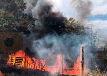 Incendio vivienda tráiler en Victoria